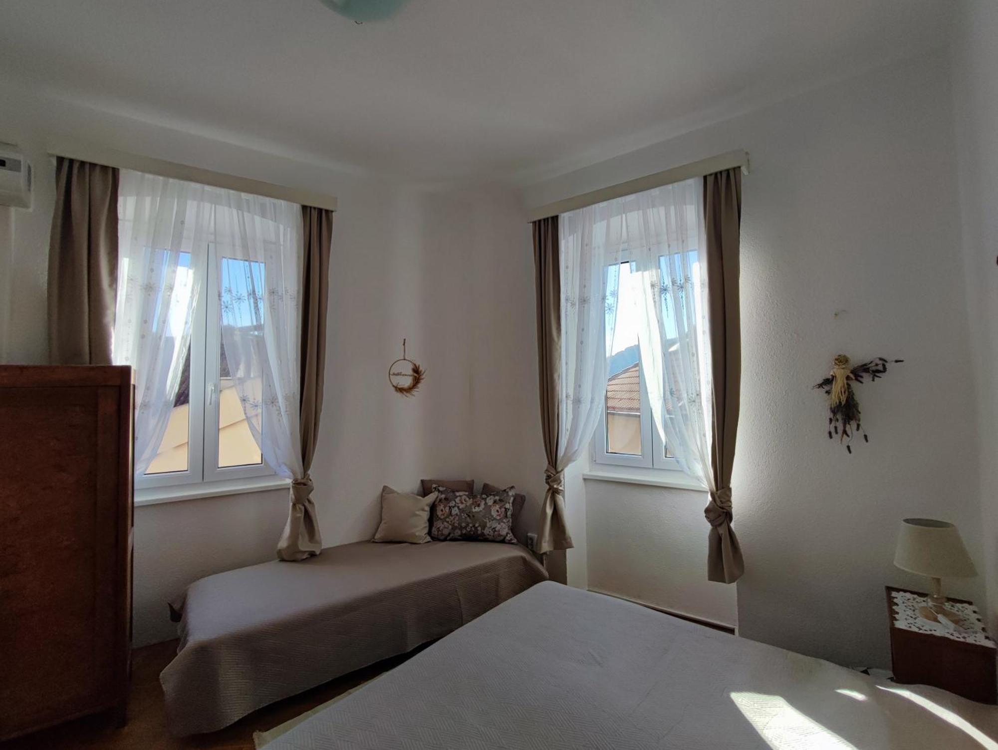 Apartman Riva 2 Komiža 外观 照片